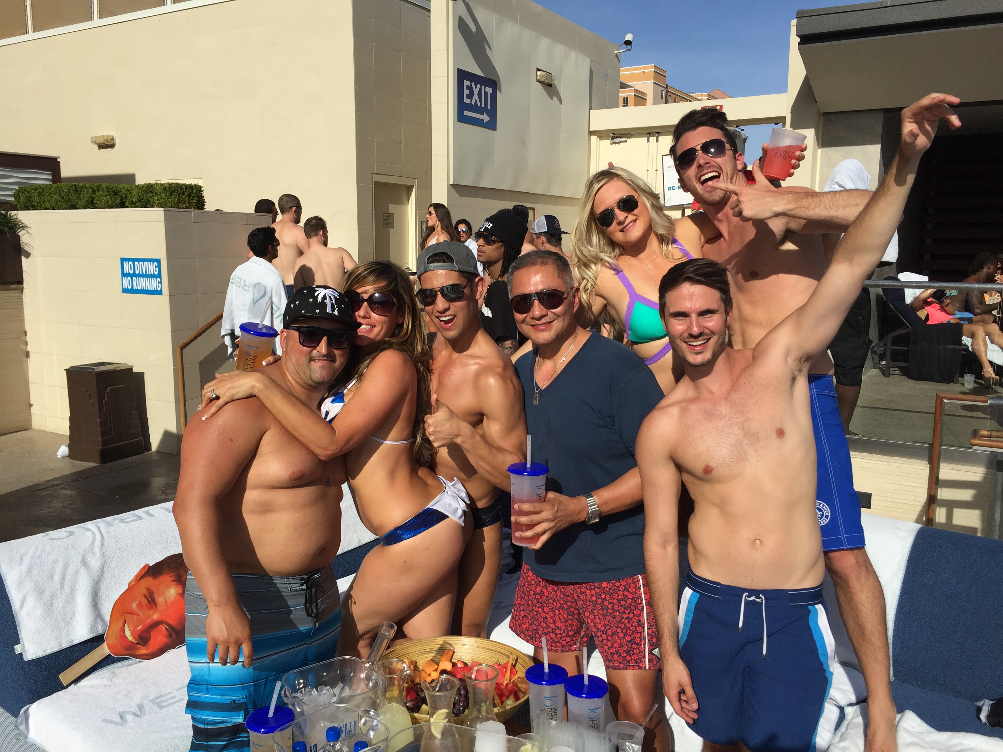 Top 5 Reasons To Do A Vegas Pool Party! - Sapphire Pool