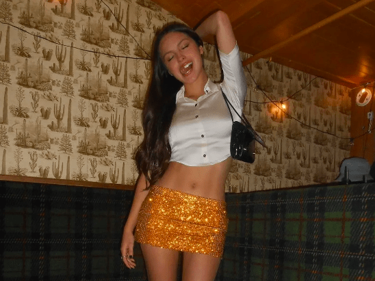 olivia rodrigo crop top